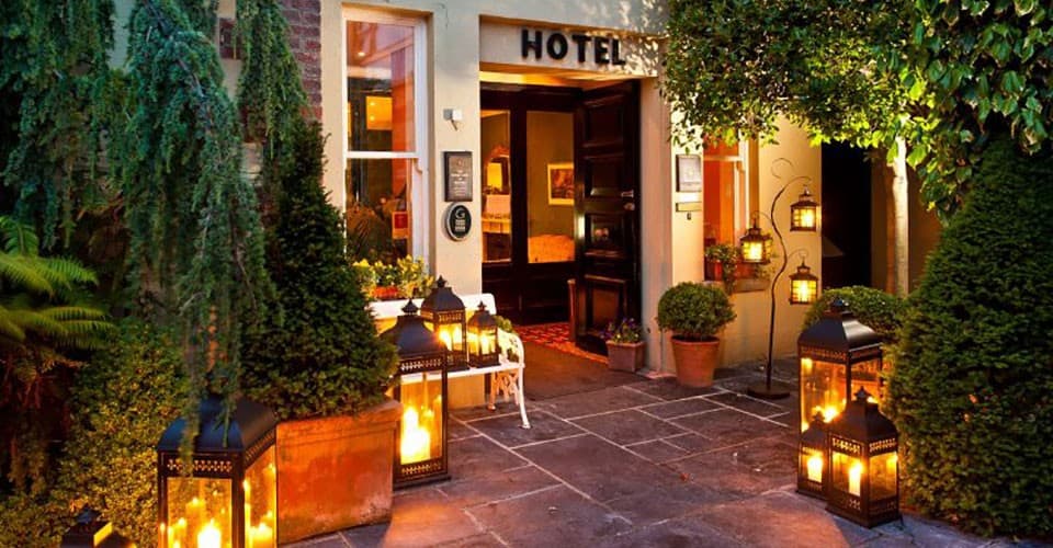 Riverbank House Hotel