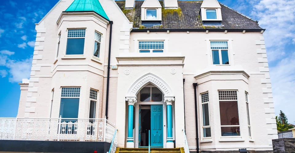 The Strand Hotel & Bar
